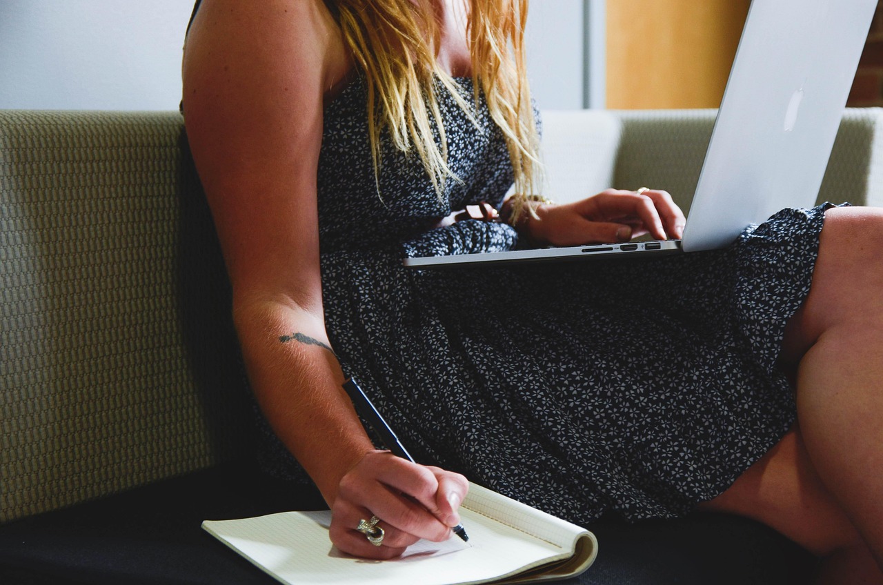 Entrepreneur, startup, woman — Enhancing Your Online Presence: The Perks of Low-Cost SMM Solutions