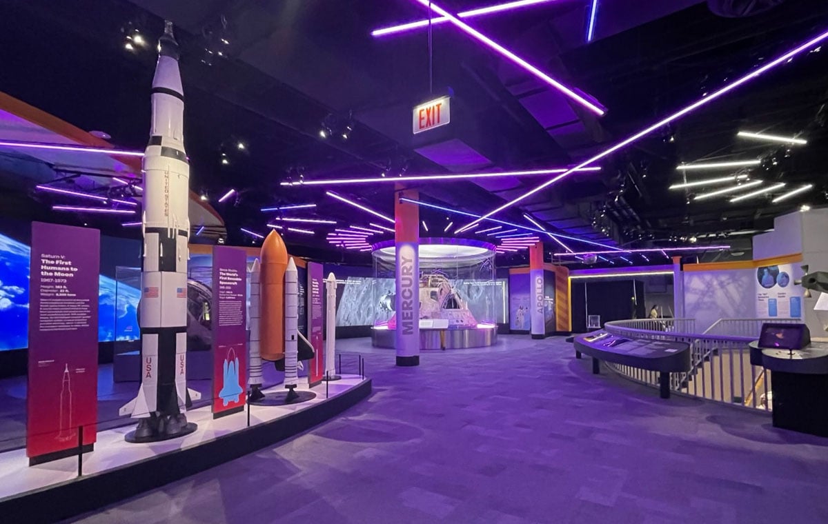 Exhibit Fabrication: Crafting Immersive Spaces That Tell Your Brand Story